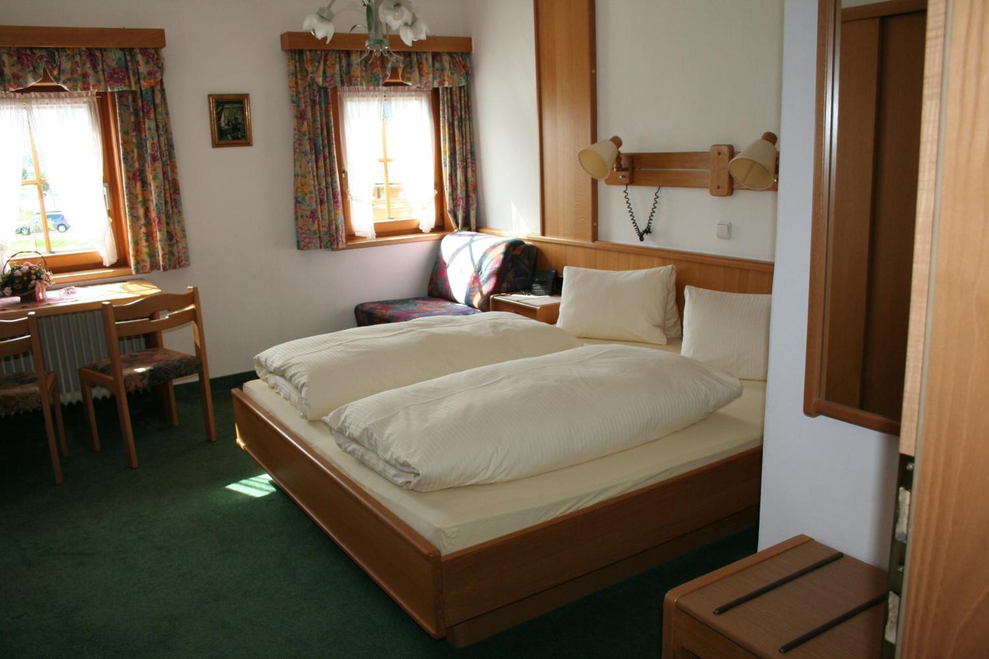 Hotel Gasthof Schweizerhaus Stuhlfelden Rum bild