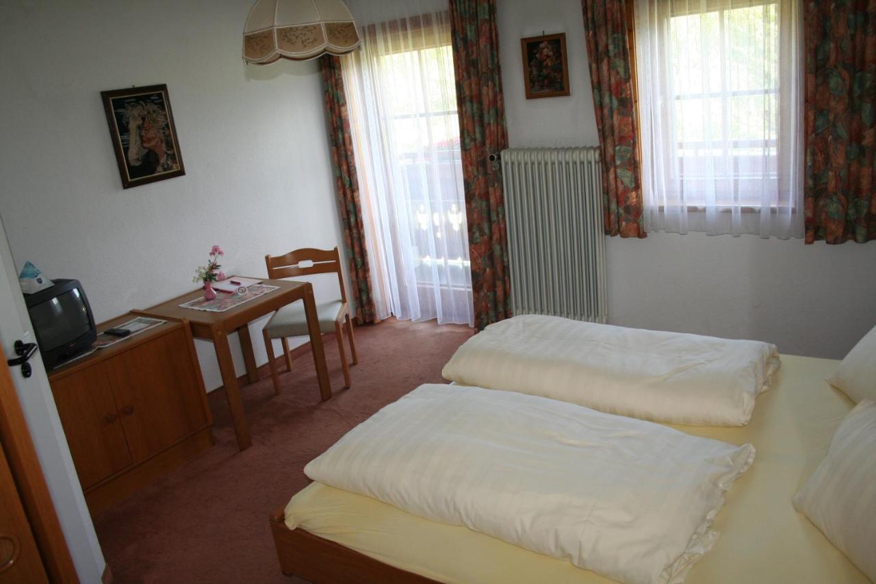 Hotel Gasthof Schweizerhaus Stuhlfelden Rum bild